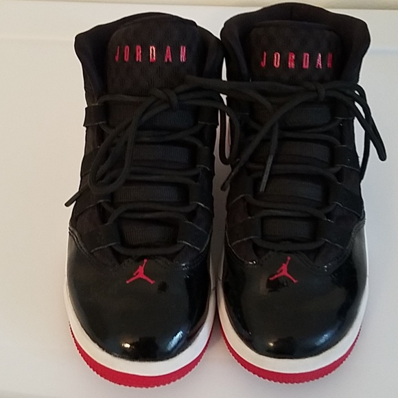 jordan max aura 23